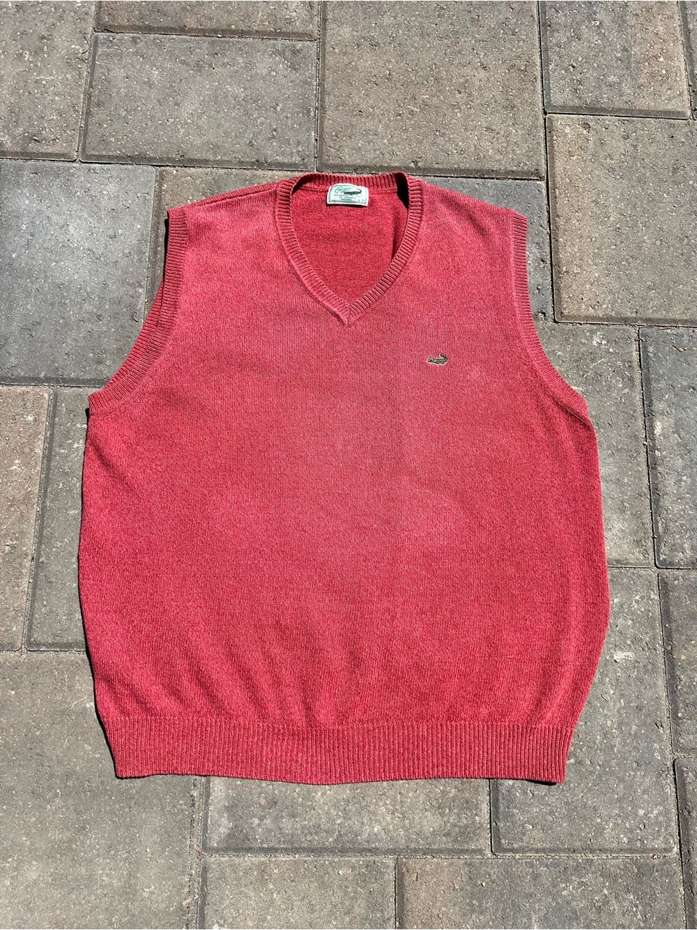 Vintage Crocodile Brand V-Neck Sweater Vest Red Orange Textured Size 3L (XL)